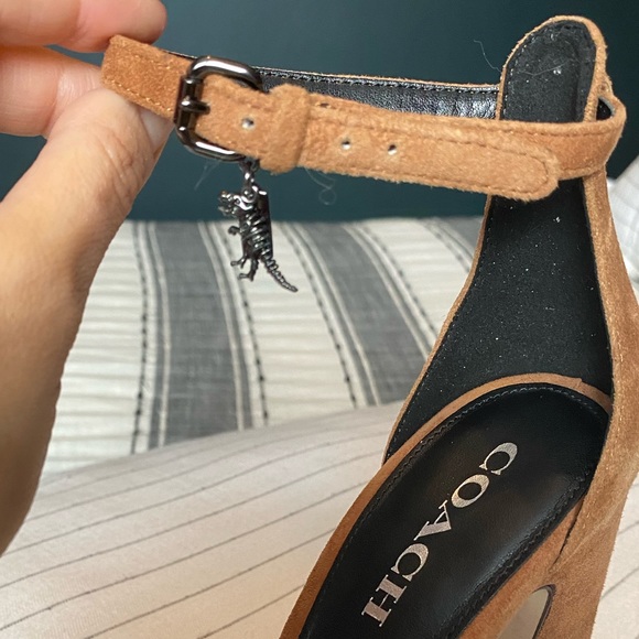 Coach Chrystie Platform Heel, Tan Brown Suede Ankle strap - Picture 5 of 6